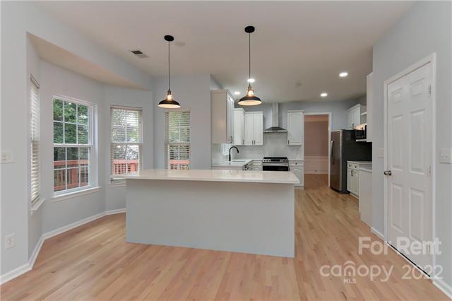 Building Photo - 517 Chadmore S Dr