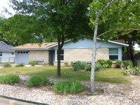Building Photo - 7503 Eastcrest Dr