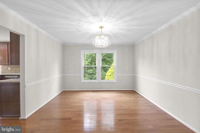Building Photo - 1119 Halesworth Dr