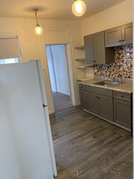 Kitchen - 506 N 2nd St