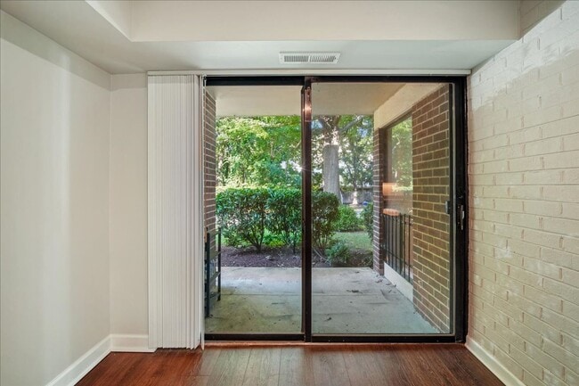 Building Photo - 9907 Blundon Dr