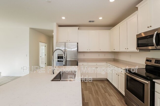 Building Photo - 7898 SW 74th Lp