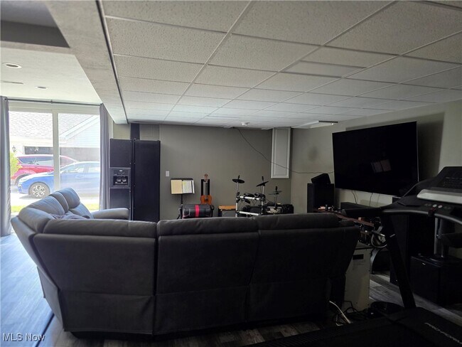 Building Photo - 1245 Meadow Woods Dr