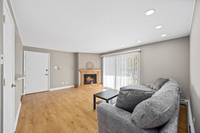 Building Photo - 11126 S 84th Ave