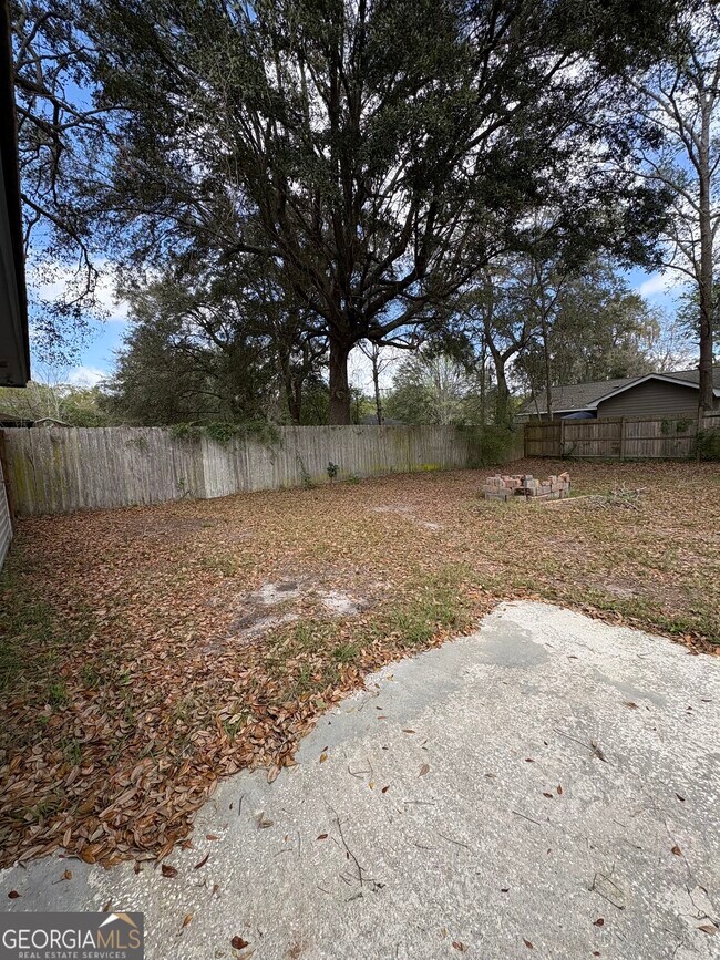 Building Photo - 155 Woodhaven Dr