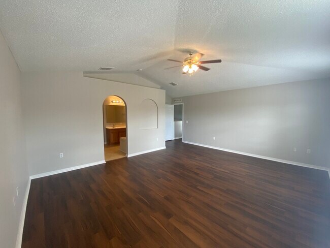 Building Photo - 4821 Preserve Blvd