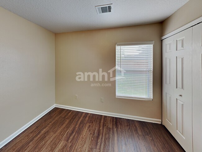 Building Photo - 6398 Rising Sun Dr