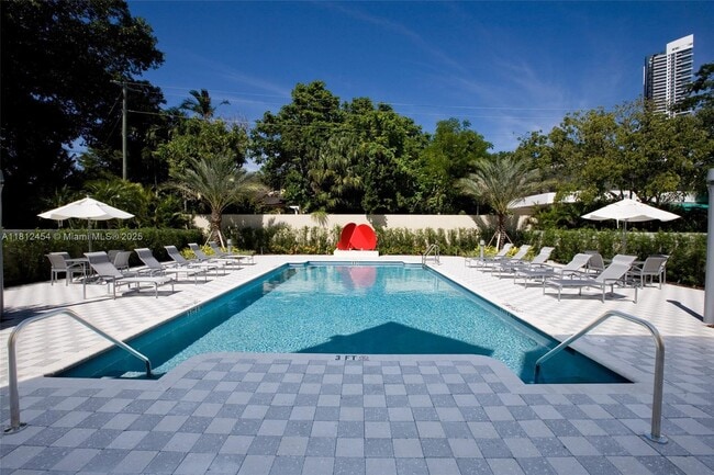 Building Photo - 1550 Brickell Ave
