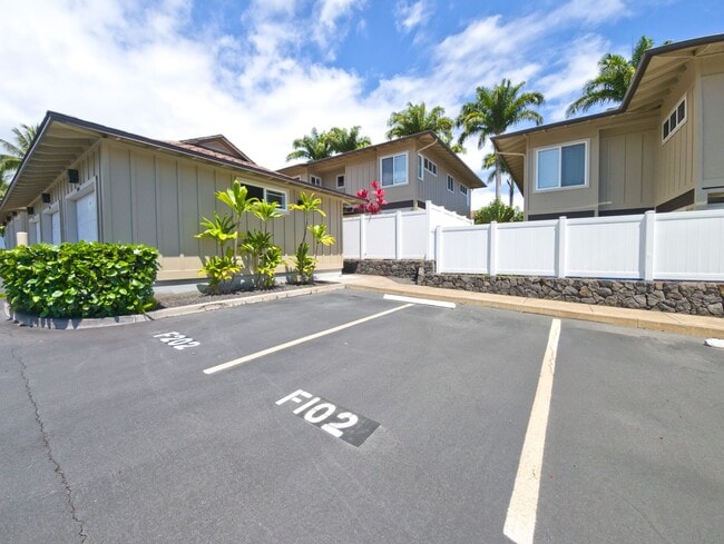 Building Photo - 75-6025 Alii Dr. F102