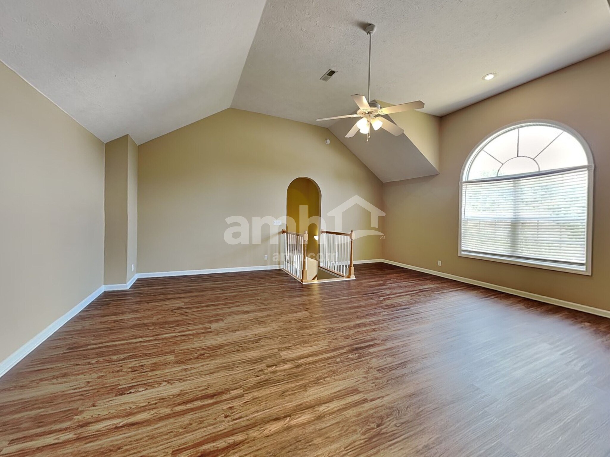 Building Photo - 3368 Marrast Dr