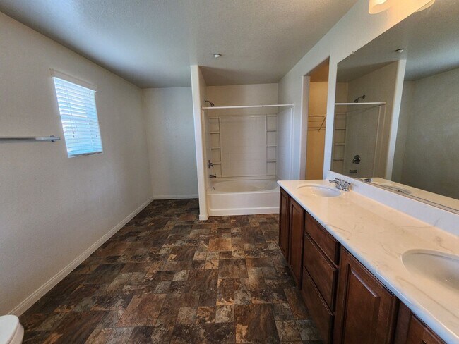 Building Photo - Amazing home in the Inspirada Community.