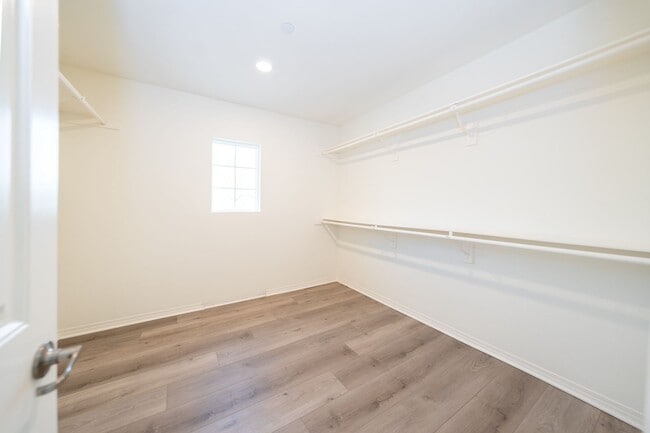 Building Photo - 6807 Rangeley Wy