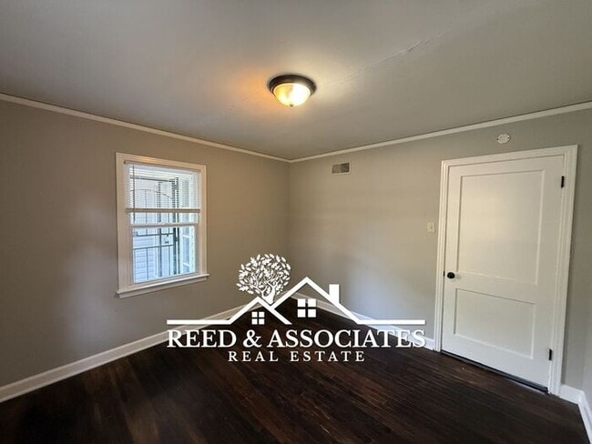 Building Photo - 3 Bedroom in Whitehaven!