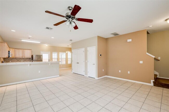 Building Photo - 3000 Prado St