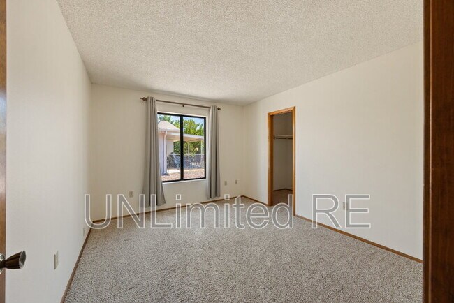 Building Photo - 1125 Arrowhead Ln