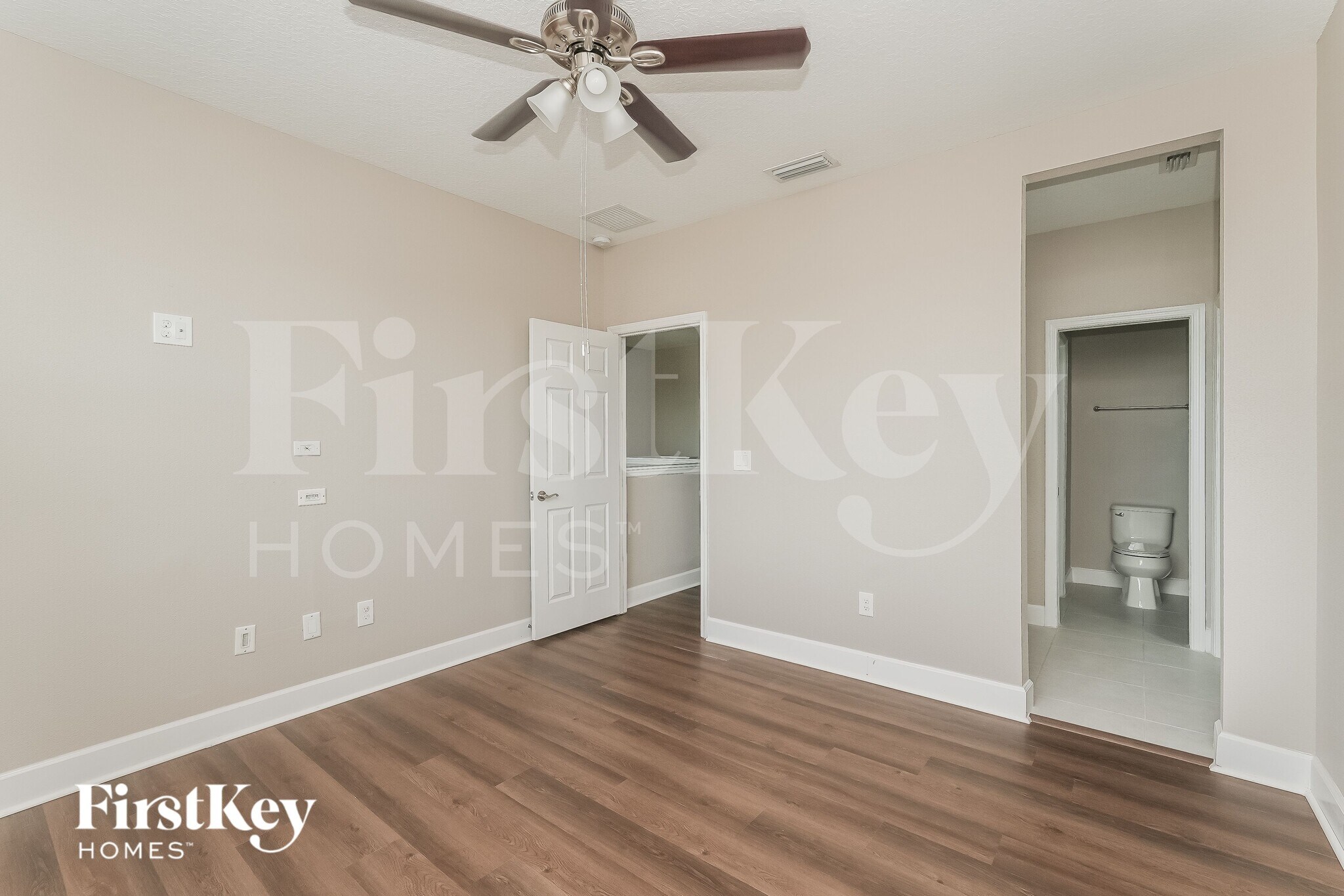 Building Photo - 7512 Lantern Park Ave