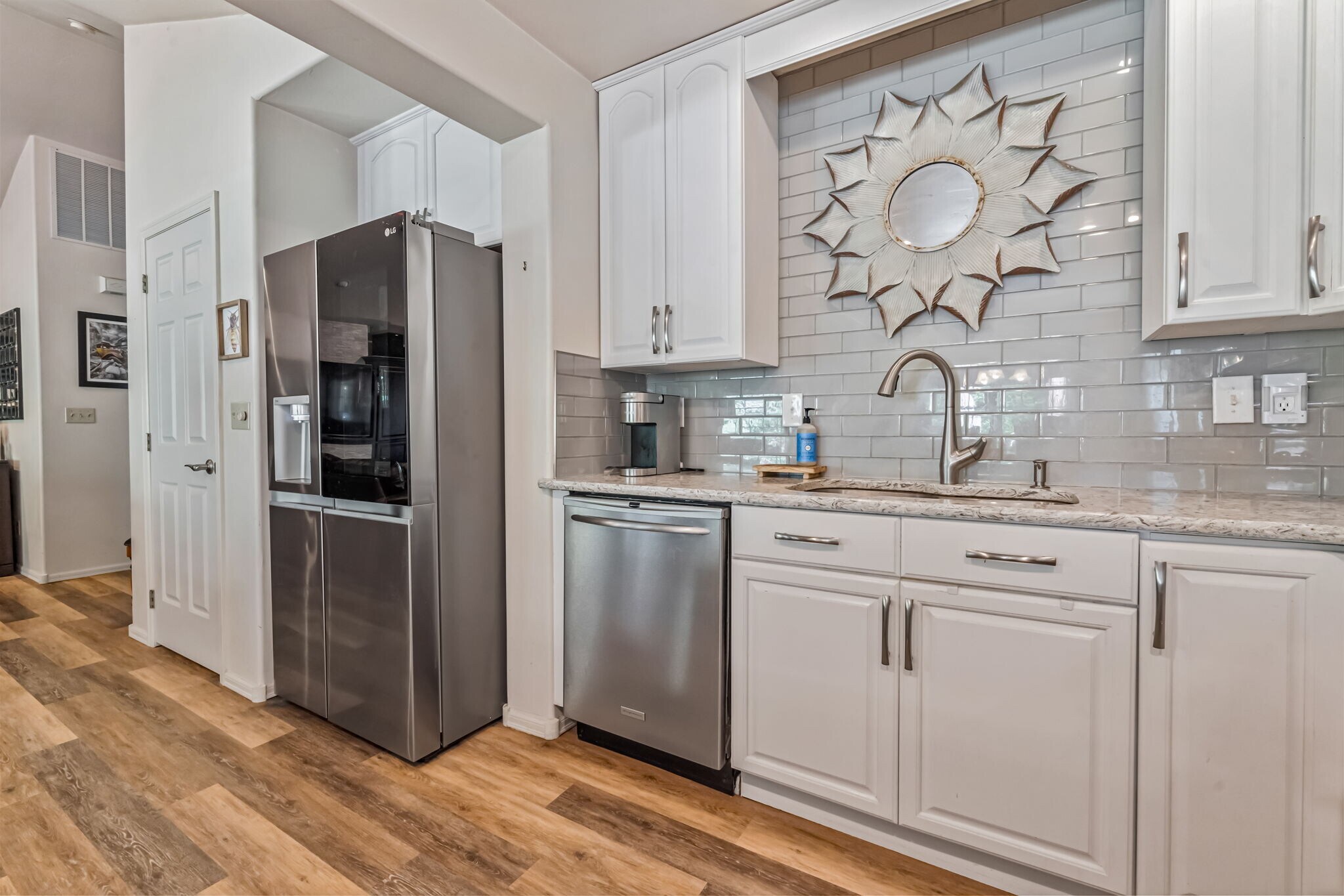 Update appliances - 2971 Mumbarto Ave