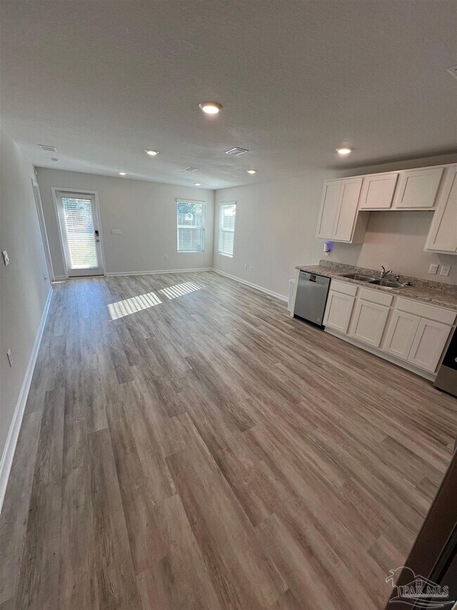 Building Photo - 6235 June Bug Dr