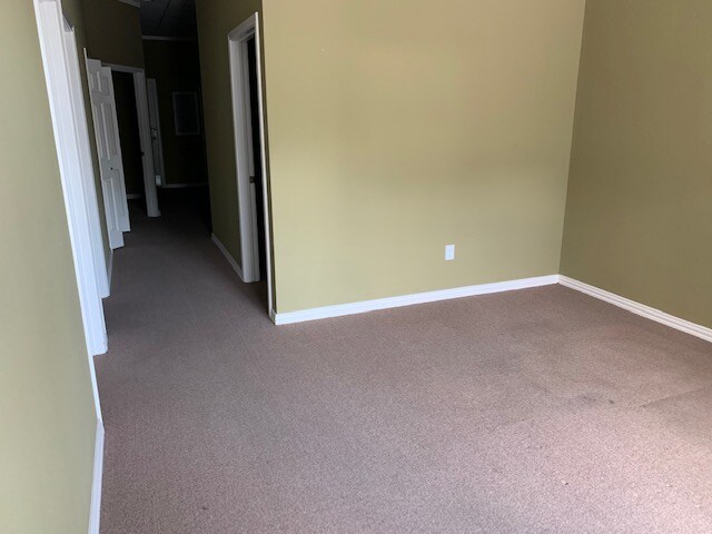 Building Photo - 3014 East US Hwy 377