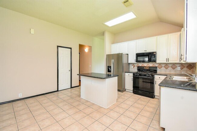 Building Photo - 11743 Berkway Trail