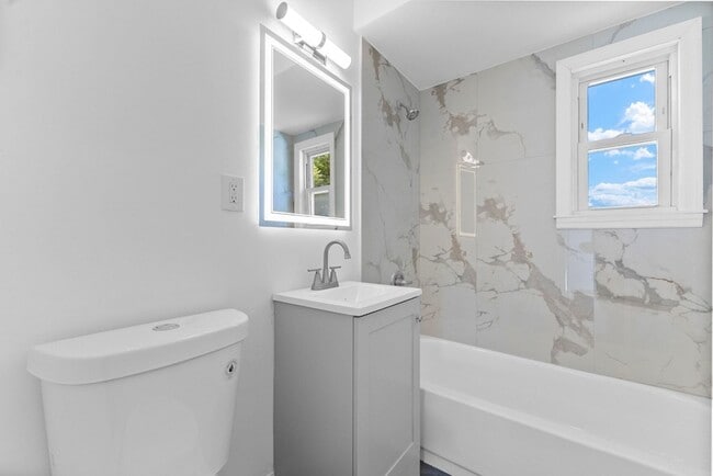 Building Photo - 514 Lafayette Ave