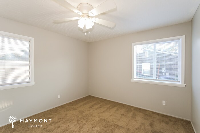 Building Photo - 2017 Fernwood Cir