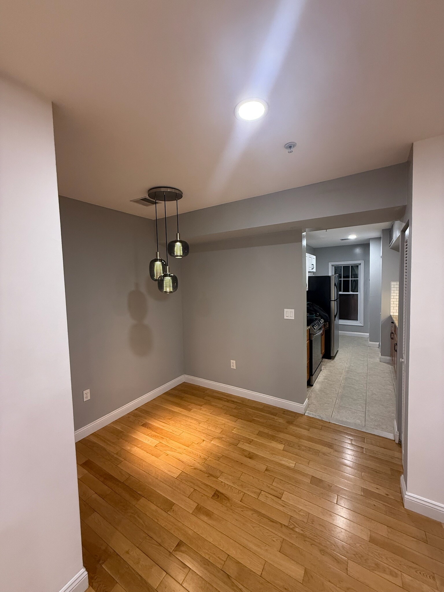 Building Photo - 99 Chestnut St