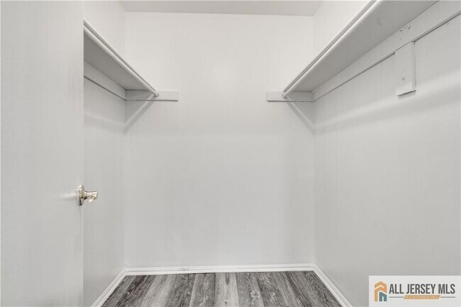 Building Photo - 130 Winchester Way