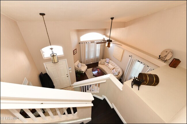 Building Photo - 5060 Silver Sands Ave