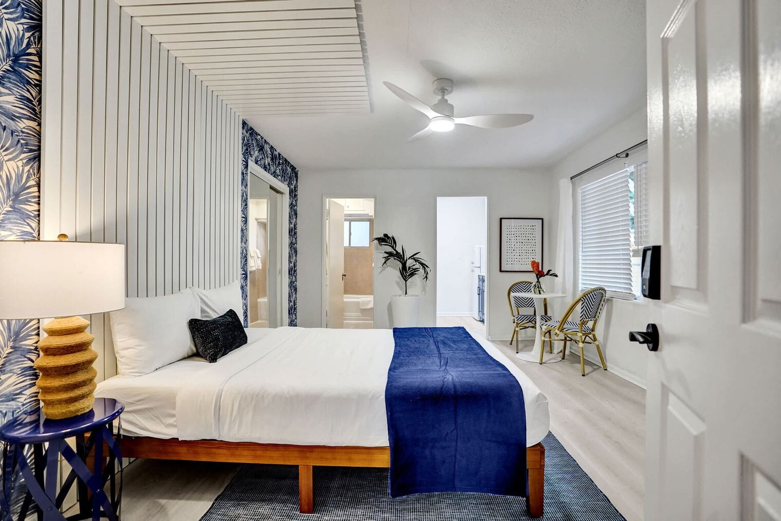 Building Photo - 101 Lucerne Ave