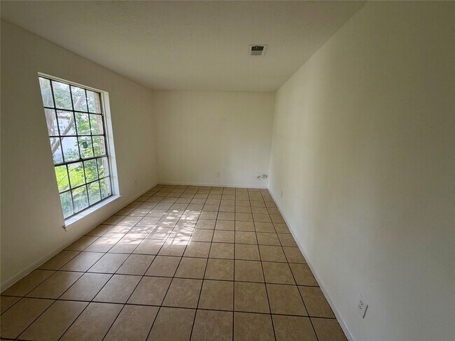 Building Photo - 12818 Segrest Dr