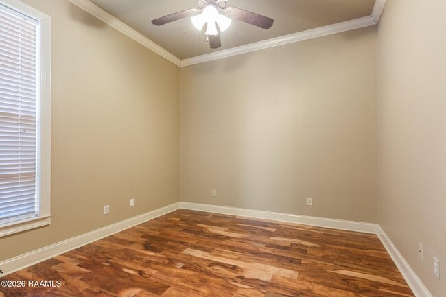 Building Photo - 814 Flambant Dr