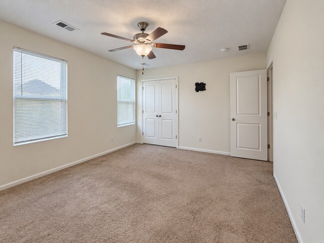 Building Photo - 391 Flyway Rd