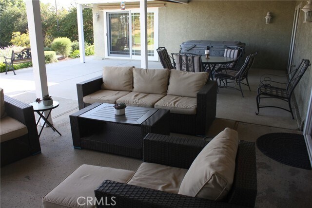 Building Photo - 16540 Wagon Wheel Dr