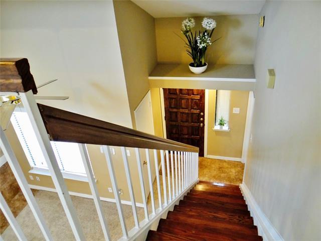 Building Photo - 517 Ranch Trail