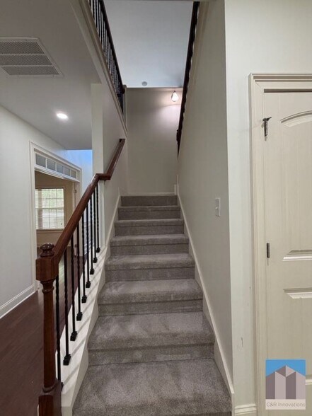 Building Photo - 4805 Carriage Bridge Ln