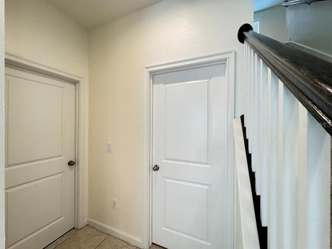 Building Photo - 12377 Streambed Dr