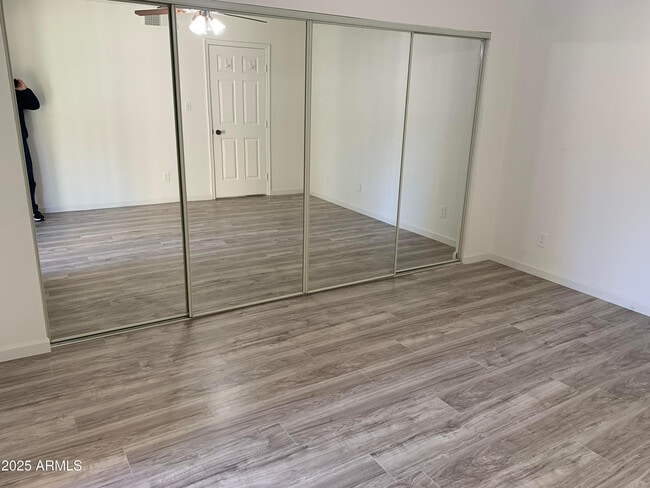 Building Photo - 9445 N 94th Pl