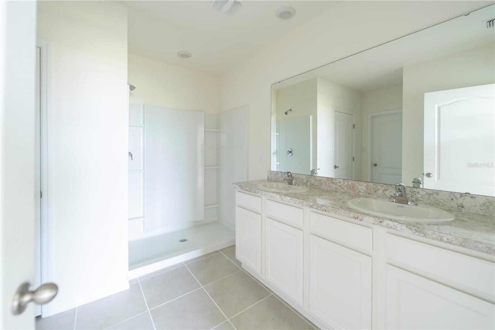Building Photo - 1811 Silverbell Loop