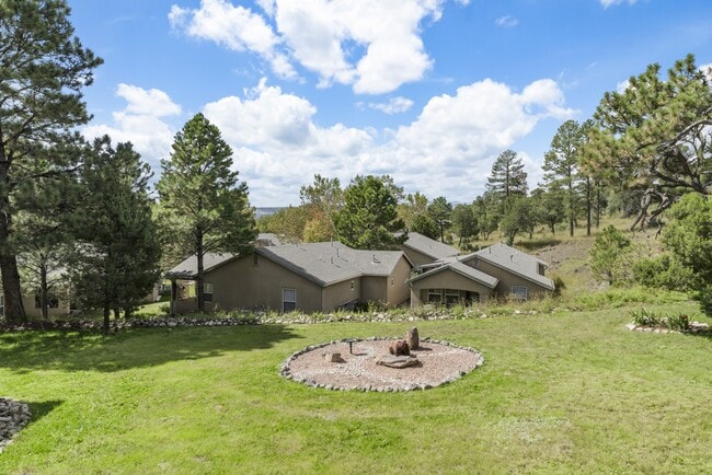 Building Photo - 101 Racquet Dr