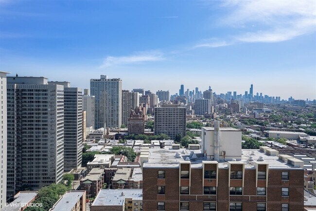 Building Photo - 3660 N Lake Shore Dr