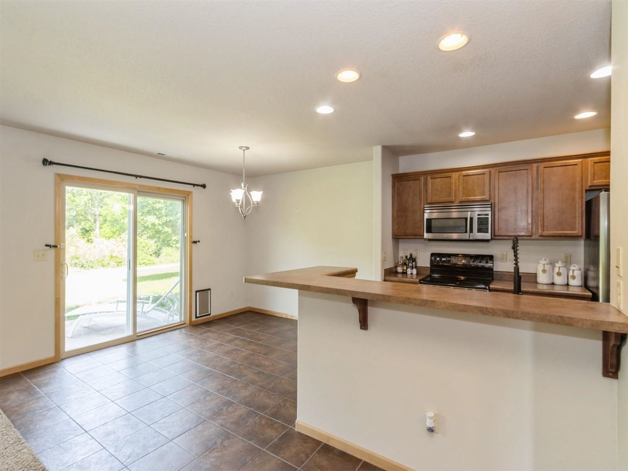 Building Photo - 1231 Nicholas Ln