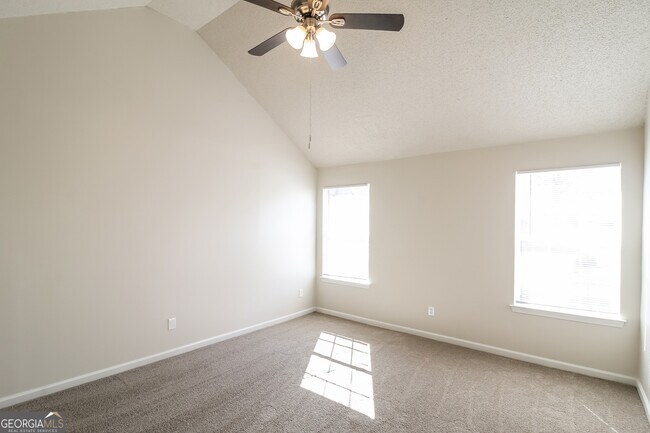 Building Photo - 165 Colser Drive