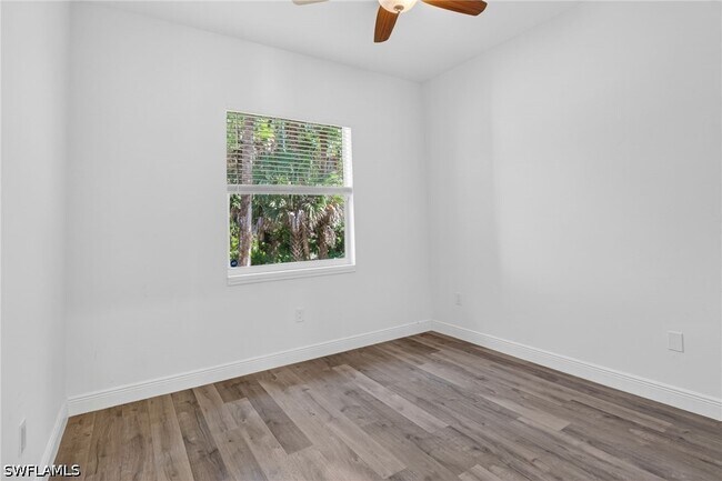 Building Photo - 2745 22nd Ave NE