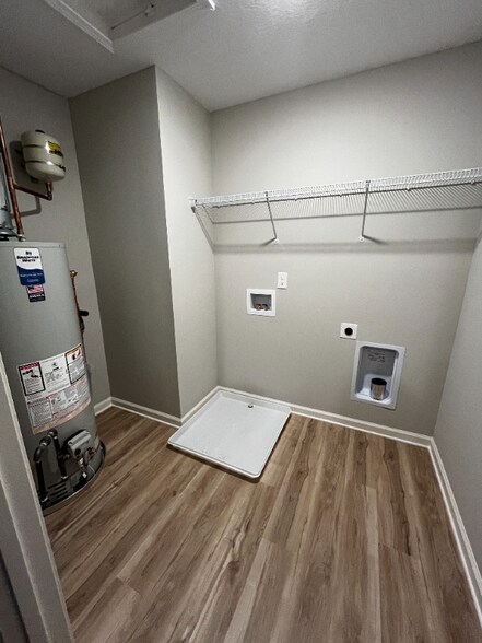 Building Photo - 202 Clover Meadow Ln