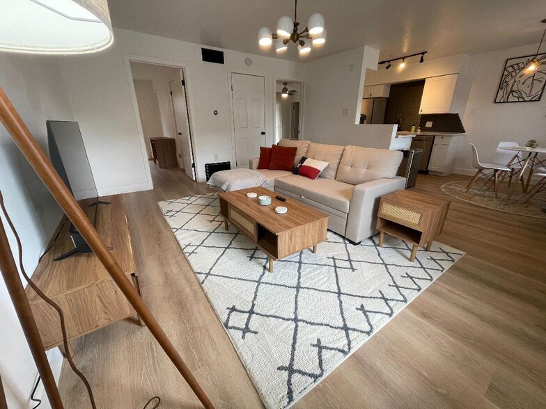 Building Photo - 1325 Bagby Ave