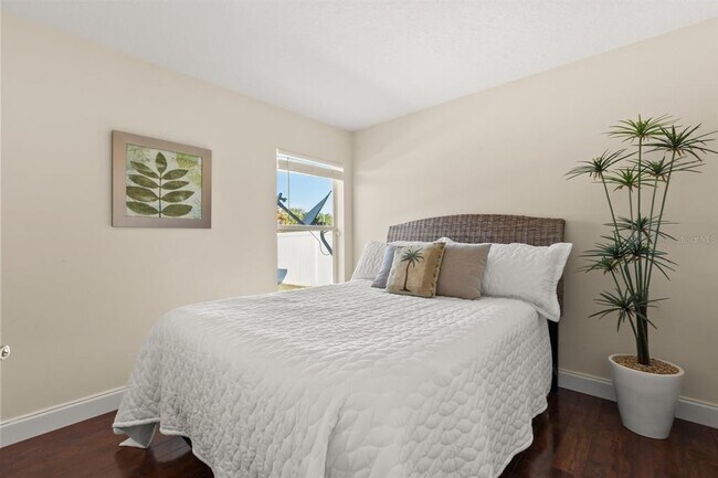 Building Photo - 3050 Mandolin Dr