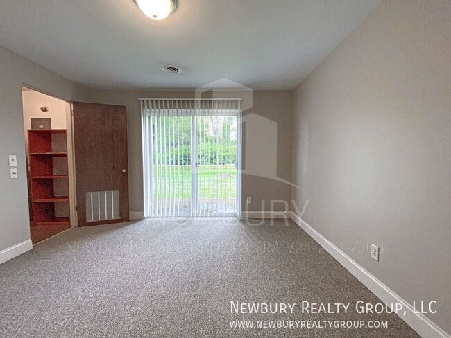 Building Photo - 108 St Andrews Dr