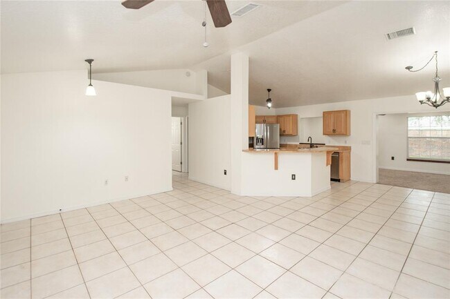Building Photo - 4828 Jeanette Ct