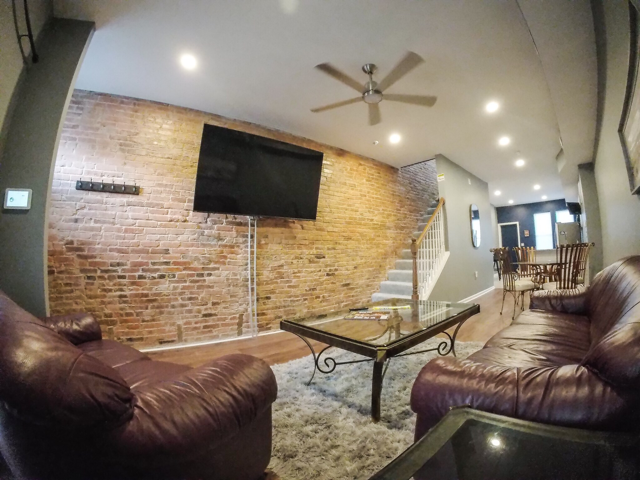 Building Photo - 819 N Montford Ave